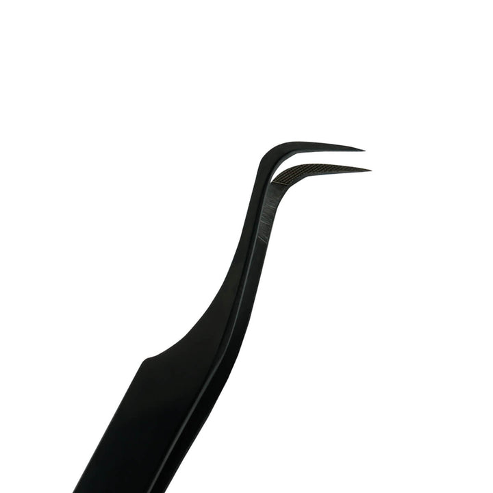 Curved Volume Fiber Tip Tweezers SLB-03 for volume lash extensions. Black tweezer for precise volume fanning techniques.