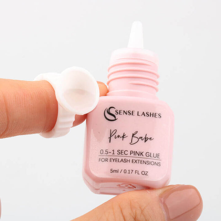 Pink Babe lash glue by Sense Lashes, ideal for colored eyelash extensions, 0.5-1 second drying time, 5ml.