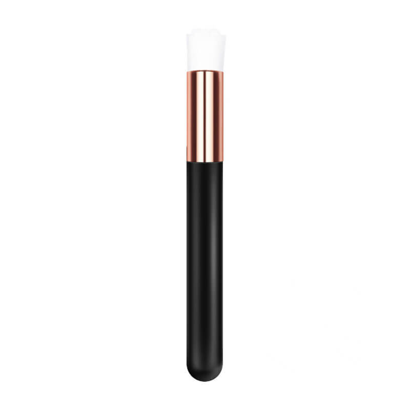 Eyelash cleansing brush with black handle and soft bristles - SENSELASHES 