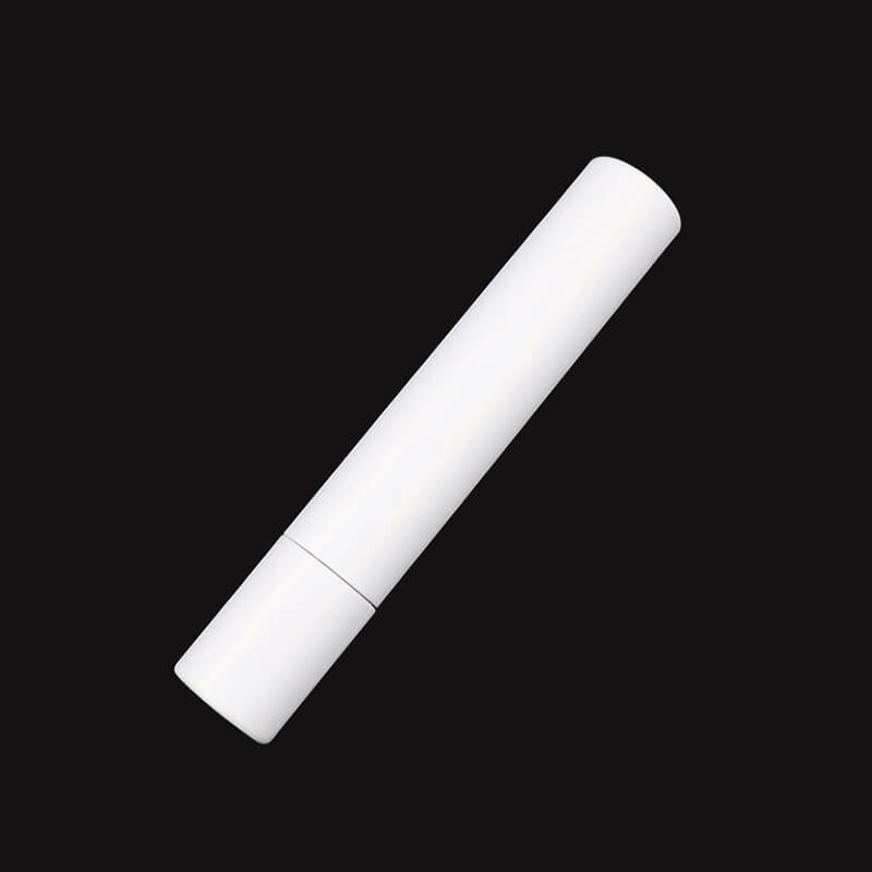 White lash cleansing brush for deep cleaning eyelashes 