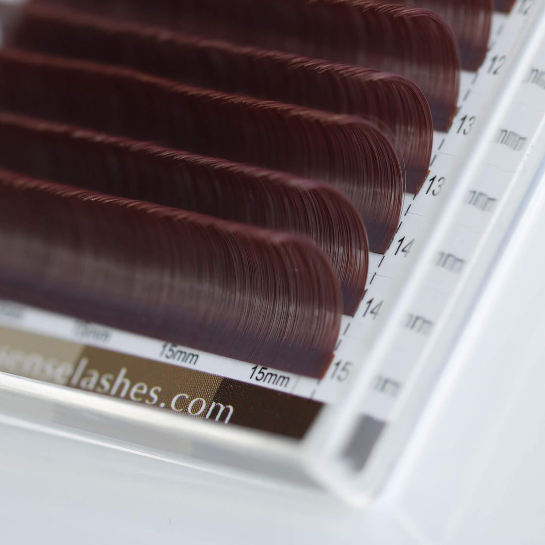 Pestañas marrón mate vino profundo burdeos