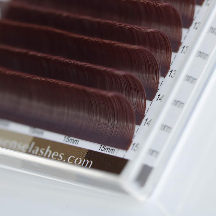 Pestañas marrón mate vino profundo burdeos