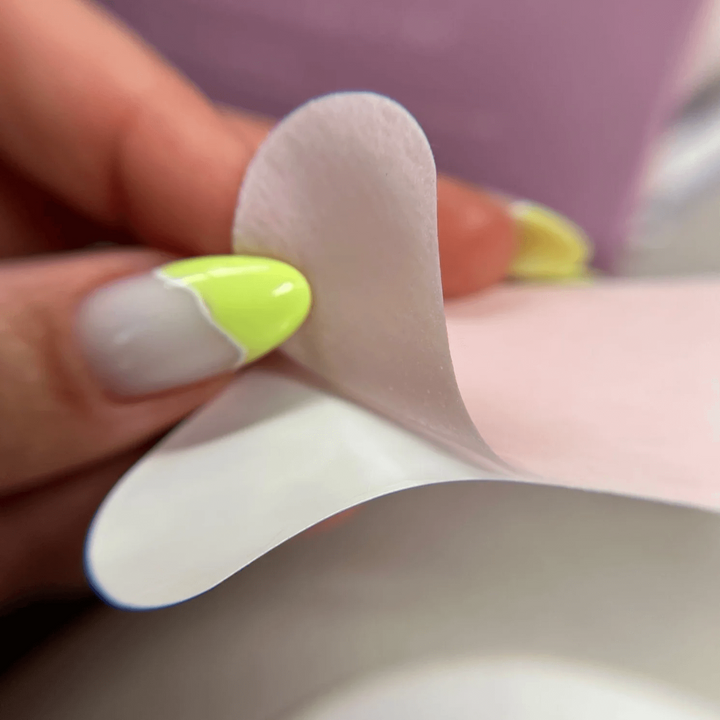 Pink Lint Free Under Eye Gel Pads for eyelash extensions. Lint-free, moisturizing and brightening under-eye area.