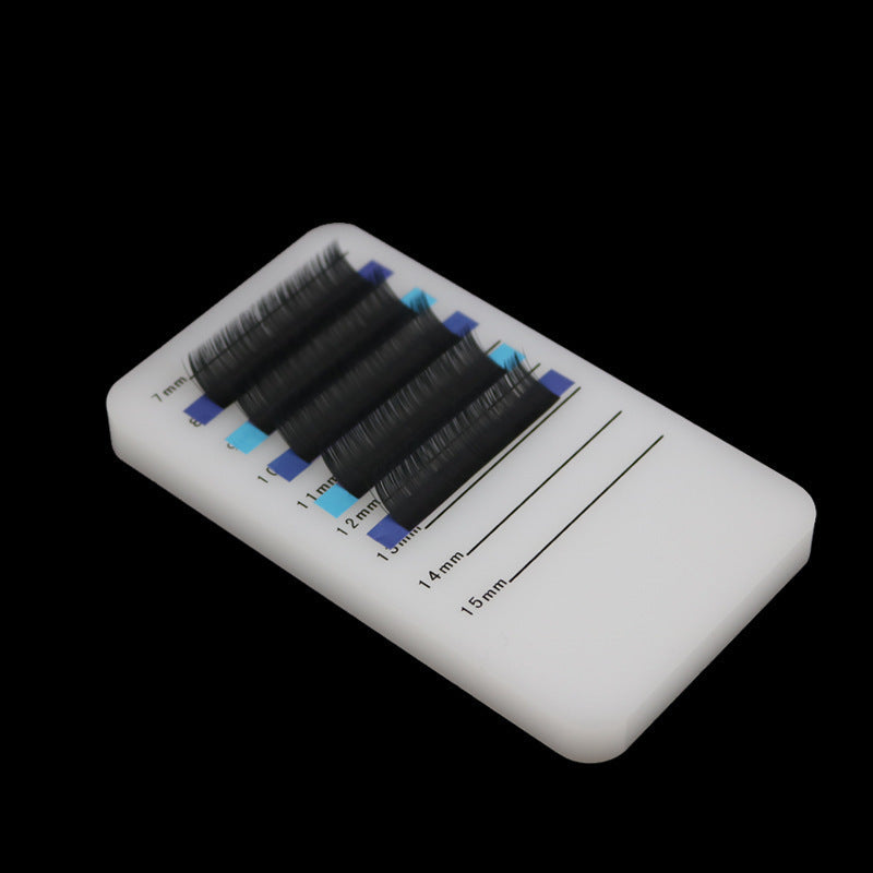 Eyelash extension palette with length markings for easy lash application 